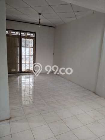 For Sale Hunian Rumah Terawat 2 KT di Sukomanunggal, Surabaya For Sale Hunian Rumah Terawat 2 KT di Sukomanunggal, Surabaya