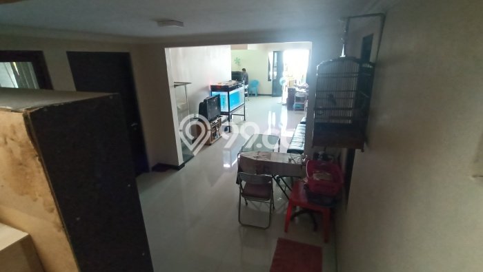 Hunian Elit LB 200m2 Siap Pakai Desain Elegan di Darmo Permai, Surabaya Hunian Elit LB 200m2 Siap Pakai Desain Elegan di Darmo Permai, Surabaya