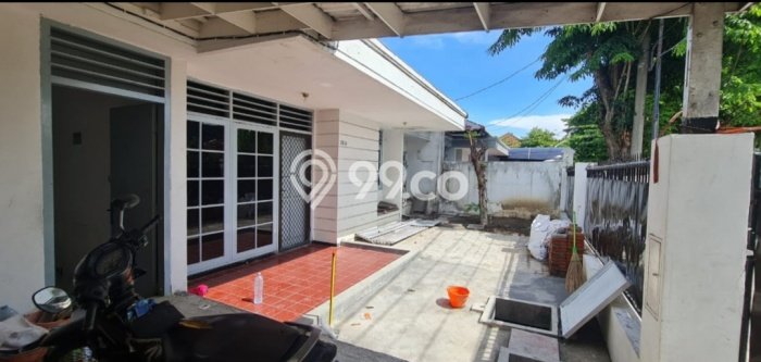 For Sale! Premium House LT 264m2 Desain Modern di Sukomanunggal For Sale! Premium House LT 264m2 Desain Modern di Sukomanunggal