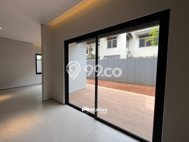 Jual Rumah Mewah Elegan Dengan View Eksklusif di Cinere, Jakarta Selatan Jual Rumah Mewah Elegan Dengan View Eksklusif di Cinere, Jakarta Selatan