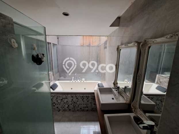 Disewakan! Rumah 3 Kamar Tidur &
3 Kamar Mandi di Pulomas, Jakarta Timur Disewakan! Rumah 3 Kamar Tidur &
3 Kamar Mandi di Pulomas, Jakarta Timur