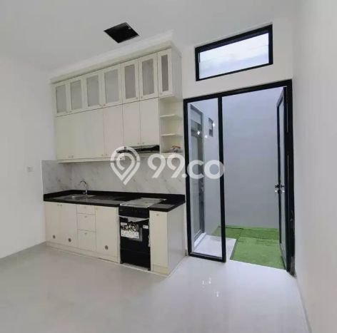 Dijual Rumah 3 Kamar Lokasi Ideal Bagus dan Strategis di BSD Dijual Rumah 3 Kamar Lokasi Ideal Bagus dan Strategis di BSD