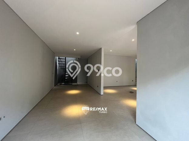 Jual Rumah Mewah Elegan Dengan View Eksklusif di Cinere, Jakarta Selatan Jual Rumah Mewah Elegan Dengan View Eksklusif di Cinere, Jakarta Selatan