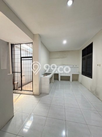 Jual Rumah Eksklusif 3 KT di Villa Melati Mas, Tangerang Selatan Jual Rumah Eksklusif 3 KT di Villa Melati Mas, Tangerang Selatan