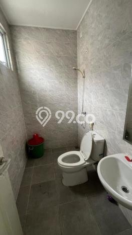 Lokasi terbaik! Rumah siap pakai dikontrakkan di Cipondoh LB 120m2 Lokasi terbaik! Rumah siap pakai dikontrakkan di Cipondoh LB 120m2
