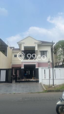 Rumah Elit LB 200m2 Siap Huni Desain Elegan di Banjar Wijaya, Tangerang Rumah Elit LB 200m2 Siap Huni Desain Elegan di Banjar Wijaya, Tangerang
