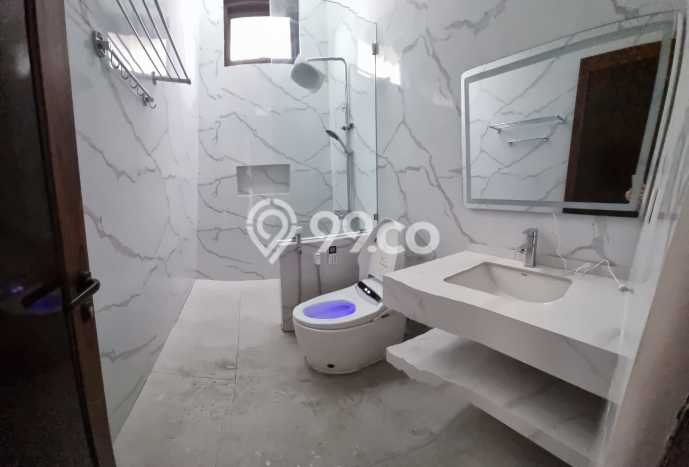 Rumah Elit Modern Tanpa Renovasi di Ciater Tangerang Rumah Elit Modern Tanpa Renovasi di Ciater Tangerang