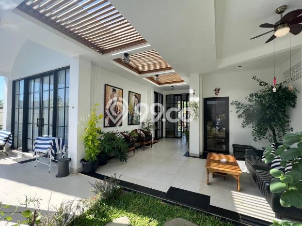 LOKASI TERBAIK! Vila di , Ukuran 595m2m², Lingkungan Tenang dan aman LOKASI TERBAIK! Vila di , Ukuran 595m2m², Lingkungan Tenang dan aman