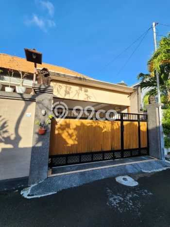 FOR SALE! Vila di , Luas 300m2m², Dekat Mudah Pusat Kota FOR SALE! Vila di , Luas 300m2m², Dekat Mudah Pusat Kota
