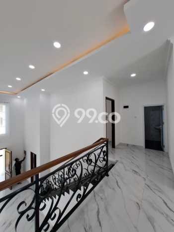 Rumah Luxury Modern Siap Huni di Sentul City Bogor Rumah Luxury Modern Siap Huni di Sentul City Bogor