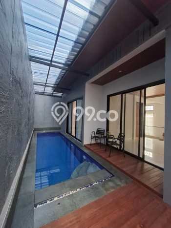 Rumah Elit Modern Tanpa Renovasi di Sentul City Bogor Rumah Elit Modern Tanpa Renovasi di Sentul City Bogor