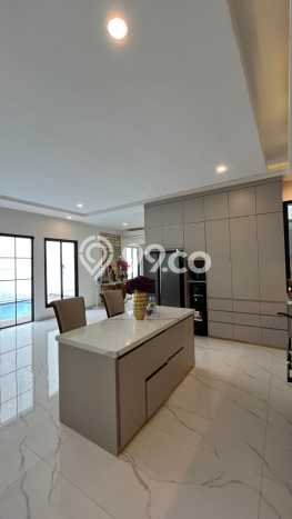 For Sale! Premium House LT 289m2 Desain Elegan di Sentul City For Sale! Premium House LT 289m2 Desain Elegan di Sentul City