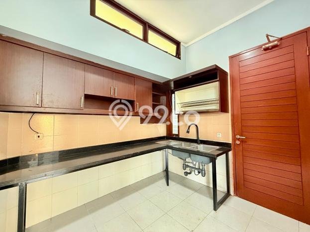 Rumah Luxury Modern Siap Huni di Sentul City Bogor Rumah Luxury Modern Siap Huni di Sentul City Bogor