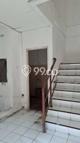 Ruko Dijual di Jakarta Barat LT 68m2 & LB 196m2 Lokasi Terbaik! Ruko Dijual di Jakarta Barat LT 68m2 & LB 196m2 Lokasi Terbaik!