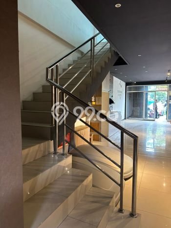 Ruko Komersial Dijual di Medan Satria Bekasi LT 90m2 & LB 216m2 Ruko Komersial Dijual di Medan Satria Bekasi LT 90m2 & LB 216m2