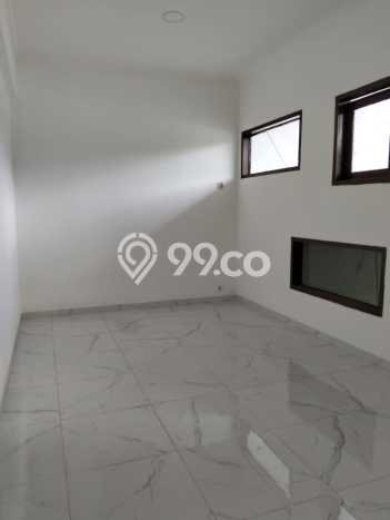 Disewakan! Rumah 3 Kamar Tidur &
3 Kamar Mandi di Sunter, Jakarta Utara Disewakan! Rumah 3 Kamar Tidur &
3 Kamar Mandi di Sunter, Jakarta Utara