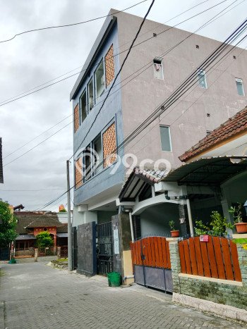 Aset Investasi! Kost Dijual di Depok, Sleman, 22 KT, 22 KM, Luas 420m2 Aset Investasi! Kost Dijual di Depok, Sleman, 22 KT, 22 KM, Luas 420m2