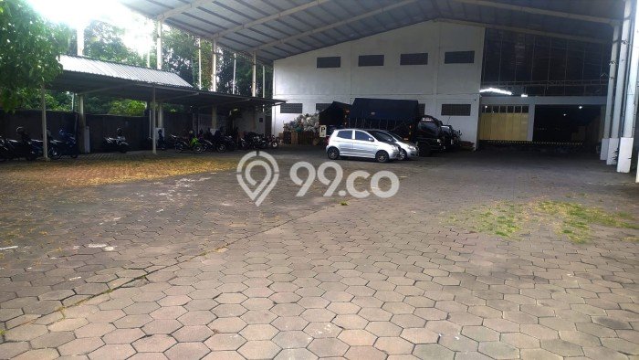 Unit Gudang Paling Strategis di Sleman Sleman dengan LB 4040m2 Unit Gudang Paling Strategis di Sleman Sleman dengan LB 4040m2