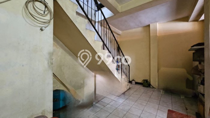 FOR SALE! Ruko di Gamping Sleman, LT 75m2, LB 110m2 FOR SALE! Ruko di Gamping Sleman, LT 75m2, LB 110m2