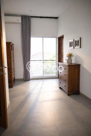 Lokasi Strategis! Vila Kawasan , Dimensi 191m2m², Lingkungan Asri dan tenang Lokasi Strategis! Vila Kawasan , Dimensi 191m2m², Lingkungan Asri dan tenang