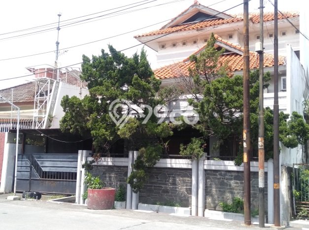 Rumah Elit Modern Tanpa Renovasi di Tanah Mas Semarang Rumah Elit Modern Tanpa Renovasi di Tanah Mas Semarang