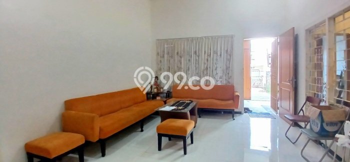 Ready to Use! Luxury House LT 197m2 Desain Elegan di Simpang Lima Ready to Use! Luxury House LT 197m2 Desain Elegan di Simpang Lima