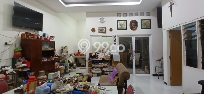 Ready to Use! Luxury House LT 197m2 Desain Elegan di Simpang Lima Ready to Use! Luxury House LT 197m2 Desain Elegan di Simpang Lima