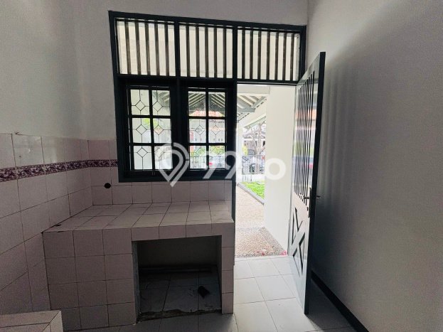 Disewakan! Rumah 3 Kamar Tidur &
2 Kamar Mandi di Kemang Pratama, Bekasi Disewakan! Rumah 3 Kamar Tidur &
2 Kamar Mandi di Kemang Pratama, Bekasi