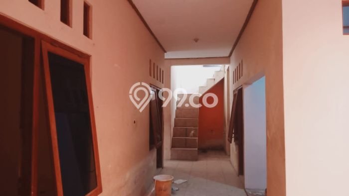 For Sale Rumah 9 Kamar Lokasi Ideal Nyaman dan Strategis di Kartasura For Sale Rumah 9 Kamar Lokasi Ideal Nyaman dan Strategis di Kartasura
