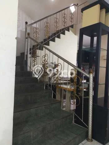 Disewakan! Rumah 3 Kamar Tidur &
3 Kamar Mandi di Gunung Batu, Bandung Disewakan! Rumah 3 Kamar Tidur &
3 Kamar Mandi di Gunung Batu, Bandung