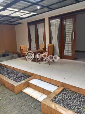 Rumah sewa siap pakai 4 Kamar Tidur di Setiabudi, Bandung Rumah sewa siap pakai 4 Kamar Tidur di Setiabudi, Bandung