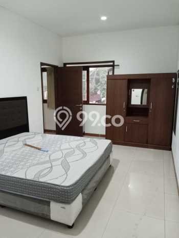 Rumah sewa siap pakai 4 Kamar Tidur di Setiabudi, Bandung Rumah sewa siap pakai 4 Kamar Tidur di Setiabudi, Bandung