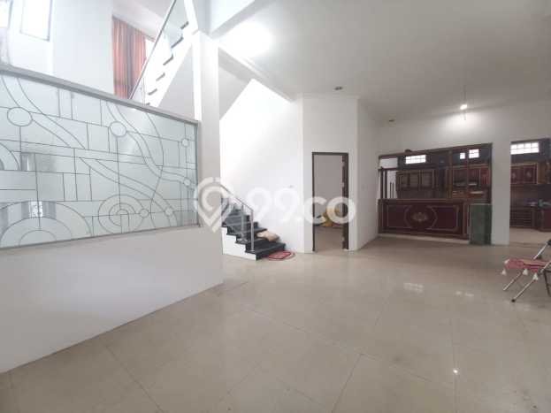 Lokasi terbaik! Rumah siap pakai disewakan di Batununggal LB 450m2 Lokasi terbaik! Rumah siap pakai disewakan di Batununggal LB 450m2