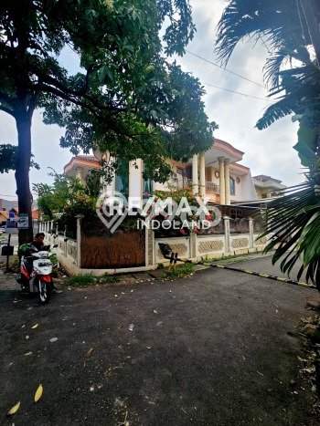 Rumah Elit LB 350m2 Siap Huni Desain Elegan di Meruya, Jakarta Barat Rumah Elit LB 350m2 Siap Huni Desain Elegan di Meruya, Jakarta Barat