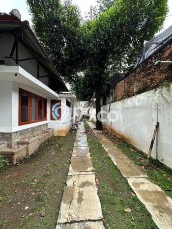 Dijual Hunian Mewah dengan Fasilitas Sekitar Komplit di Menteng, Jakarta Pusat Dijual Hunian Mewah dengan Fasilitas Sekitar Komplit di Menteng, Jakarta Pusat
