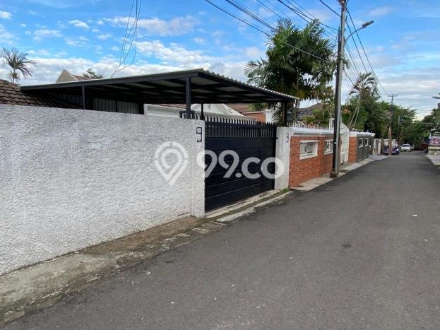 Rumah Luxury Modern Siap Huni di Kemang Jakarta Selatan Rumah Luxury Modern Siap Huni di Kemang Jakarta Selatan