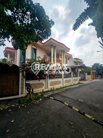 Rumah Elit LB 350m2 Siap Huni Desain Elegan di Meruya, Jakarta Barat Rumah Elit LB 350m2 Siap Huni Desain Elegan di Meruya, Jakarta Barat