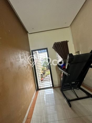 Rumah Luas Asri 4 KT Siap Pakai di Joglo Jakarta Barat Rumah Luas Asri 4 KT Siap Pakai di Joglo Jakarta Barat