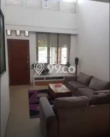 Rumah Elit Modern Tanpa Renovasi di Condet Jakarta Timur Rumah Elit Modern Tanpa Renovasi di Condet Jakarta Timur