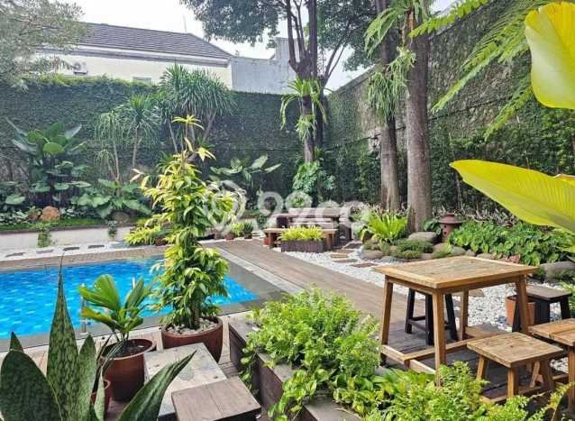 Ready to Use! Luxury House LT 1000m2 Desain Elegan di Kemang Ready to Use! Luxury House LT 1000m2 Desain Elegan di Kemang