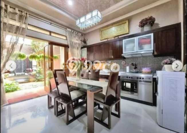 Rumah Elit Modern Siap Huni di Pejaten Jakarta Selatan Rumah Elit Modern Siap Huni di Pejaten Jakarta Selatan