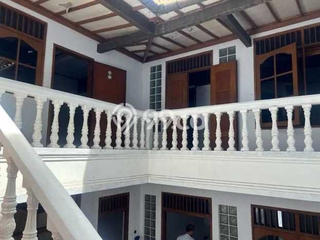 Siap Huni Hunian Elit 7 Kamar di Gambir Dekat ke Mana Saja Siap Huni Hunian Elit 7 Kamar di Gambir Dekat ke Mana Saja