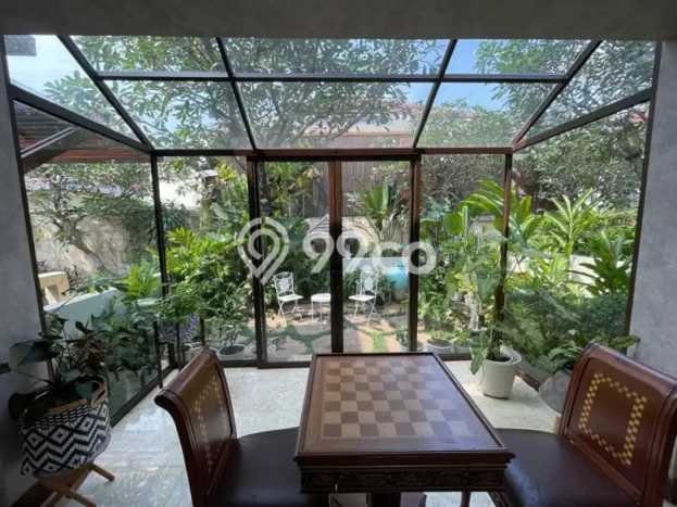 Jual Rumah Luas Elegan Dengan View Cantik di Kemang, Jakarta Selatan Jual Rumah Luas Elegan Dengan View Cantik di Kemang, Jakarta Selatan
