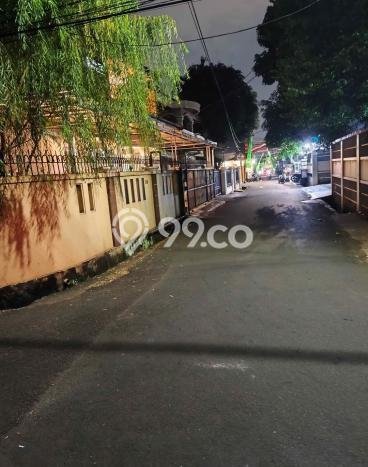 For Sale! Premium House LT 150m2 Desain Elegan di Srengseng For Sale! Premium House LT 150m2 Desain Elegan di Srengseng