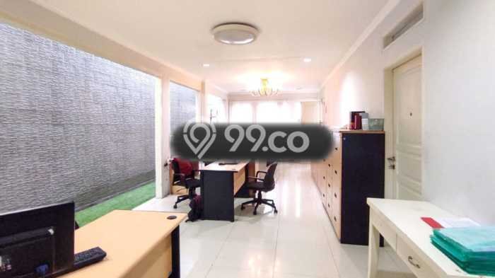 For Sale! Luxury House LT 170m2 Desain Elegan di Kemanggisan For Sale! Luxury House LT 170m2 Desain Elegan di Kemanggisan
