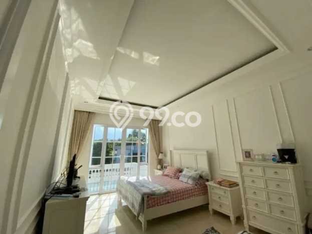 Rumah Elit Modern Tanpa Renovasi di Kelapa Dua Jakarta Barat Rumah Elit Modern Tanpa Renovasi di Kelapa Dua Jakarta Barat