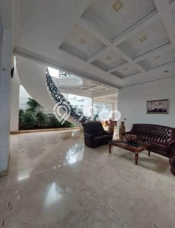 Jual Rumah Mewah Megah Dengan View Eksklusif di Kemanggisan, Jakarta Barat Jual Rumah Mewah Megah Dengan View Eksklusif di Kemanggisan, Jakarta Barat