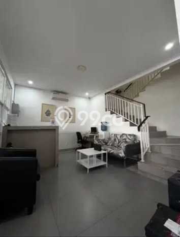 Unit Kost Dijual di BSD dengan 18 Kamar Tidur & Luas Bangunan 724m2 Unit Kost Dijual di BSD dengan 18 Kamar Tidur & Luas Bangunan 724m2