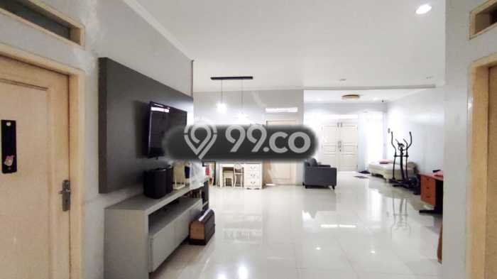 For Sale! Luxury House LT 170m2 Desain Elegan di Kemanggisan For Sale! Luxury House LT 170m2 Desain Elegan di Kemanggisan