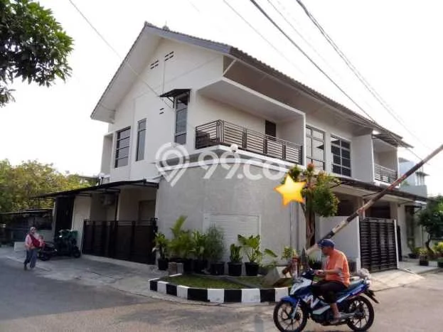 Untuk Dijual Kost di Ciledug, Tangerang, 16 KT, 14 KM, Luas 400m2 Untuk Dijual Kost di Ciledug, Tangerang, 16 KT, 14 KM, Luas 400m2
